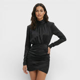 Vestido Mini Cuello Alto Elegante